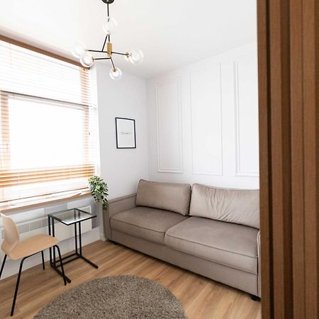 Cozy And Light Studio Apartment Near City Center 빌뉴스 외부 사진